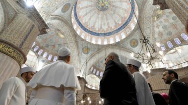 Papa Leão XIV visita 