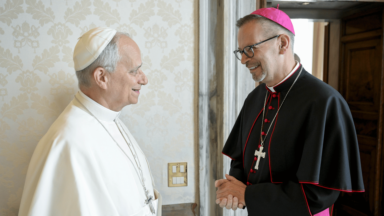 Papa doa 62 artefatos dos Museus Vaticanos a bispos canadenses