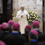 Papa exorta bispos italianos a testemunhar Jesus e caminhar com todos