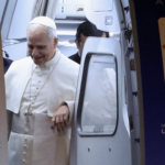 Após compromissos em Ancara, Papa Leão XIV chega a Istambul