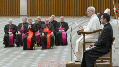Fenômenos místicos e santidade: Papa orienta a ter equilíbrio e prudência