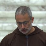 Vaticano: Frei Roberto Pasolini prega para o Papa na Sala Paulo VI