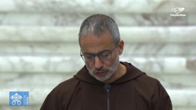 Vaticano: Frei Roberto Pasolini prega para o Papa na Sala Paulo VI