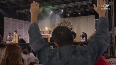 Adoração ao Santíssimo marca despedida de dezembro na Canção Nova