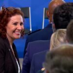 Deputada Carla Zambelli, presa na Itália, renuncia ao mandato