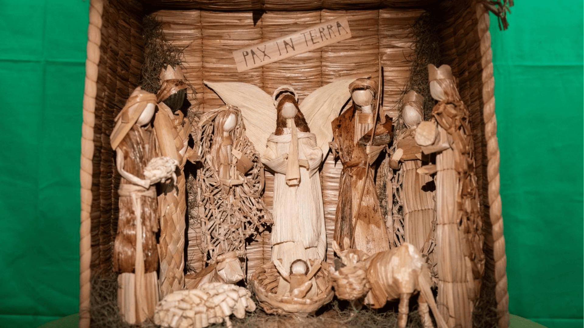 Presépio artesanal feito com fibras naturais