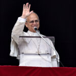 Papa no Angelus: rezem pela paz e pelas famílias que sofrem na guerra