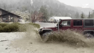 Forte tempestade causa inundações no sul da Califórnia