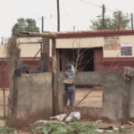 Ataque a tiros deixa mortos e feridos no subúrbio de Joanesburgo