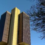 Economia: Relatório do BC prevê alta de 1,6% no PIB para o ano de 2026