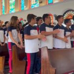 Alunos participam de missa em ação de graças a Dom Bosco