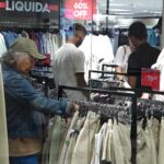 Varejo cresce 1% em novembro e comércio volta a ganhar fôlego no país