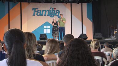Veja um resumo do Acampamento para Famílias no fim de semana