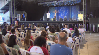 Fiéis se preparam para chegada do Ano Novo na Canção Nova