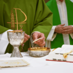 Tempo Comum busca acender a esperança nos fiéis, diz padre