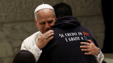 “Quem vive de verdade é quem vive com Deus”, diz Papa aos jovens