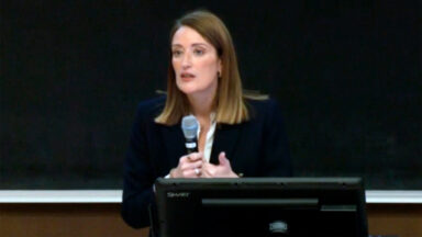 Papa recebe a presidente do Parlamento Europeu, Roberta Metsola