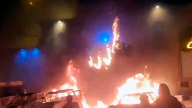 Manifestantes antigovernamentais se reúnem nas ruas de Teerã