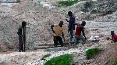 Papa reza pelas vítimas de deslizamento em mina na República do Congo