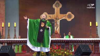 Padre Marcelo Rossi preside Missa na Canção Nova