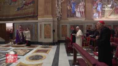 Papa Leão XIV participa dos Exercícios Espirituais da Quaresma