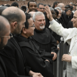 É urgente anunciar o Evangelho, frisa Papa aos padres de Roma