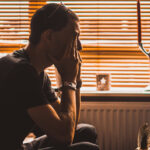 Saúde mental: como metas reais e autocompaixão vencem o cansaço