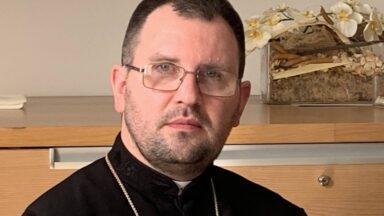 Ucrânia: permanece forte a esperança de vencer o mal, afirma bispo