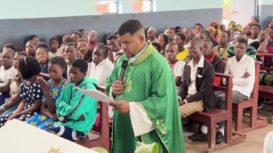 Intenção de Oração do Papa em abril: cuidado espiritual com os padres