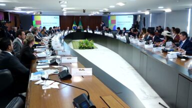 Presidente Lula faz última reunião com os atuais ministros