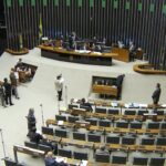 Trocas de partidos aumentam durante janela partidária nacional