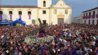 Romaria do Senhor dos Passos reúne devotos de todo o Nordeste