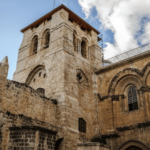 Cardeal Pizzaballa e padre Ielpo são impedidos de entrar no Santo Sepulcro