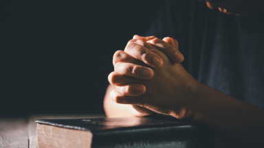 Acampamento de Cura e Libertação reúne pregadores e exorcistas