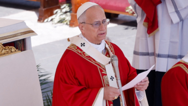 Papa reza por povos feridos pela guerra e renova apelo de paz