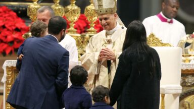 Papa convoca bispos para encontro sobre a família em outubro