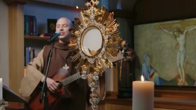 Rosário às 4h reúne multidões em experiência de fé e conversão