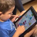 Excesso de telas na primeira infância pode prejudicar as crianças