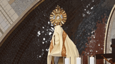 Santuário do Pai das Misericórdias realiza “24 horas para o Senhor”