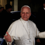 Papa exorta autoridades a se comprometerem com o diálogo pela paz