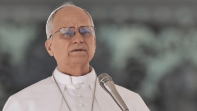 Buscar soluções sem armas, pede Papa em novo apelo pela paz