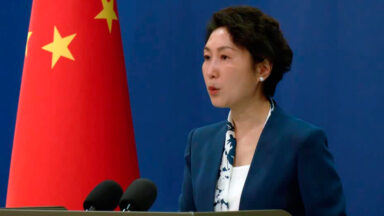 China pede cessar-fogo no Irã e preservação do Estreito de Ormuz