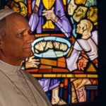 Em abril, Papa pede orações pelos sacerdotes em crise