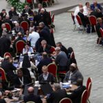 Sínodo: novos relatórios sobre formação ao sacerdócio e missão no digital