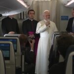 Papa fala sobre bênção a casais em situações irregulares