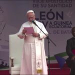 Papa Leão XIV visita presídio e leva mensagem de esperança