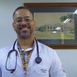 Entregador supera desafios e cursa medicina na UFMG