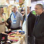 Estandes oferecem produtos para os Bispos da Assembleia Geral