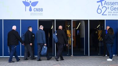 Bispos iniciam segunda semana de trabalhos na Assembleia da CNBB