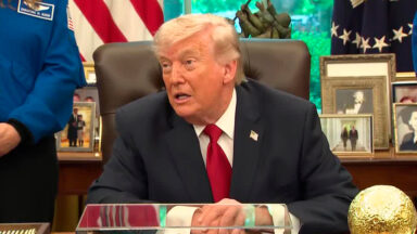 Trump diz que negociações com o Irã continuam por telefone